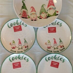 Christmas Gnomes 4 Melamine Plates 11” & Serving Bowl Cookies Gnome Peppermint